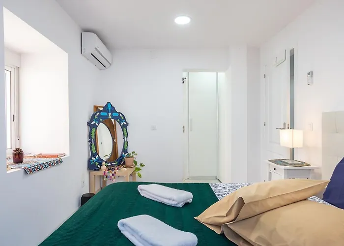 Apartment A Treat In Belem Lisbon